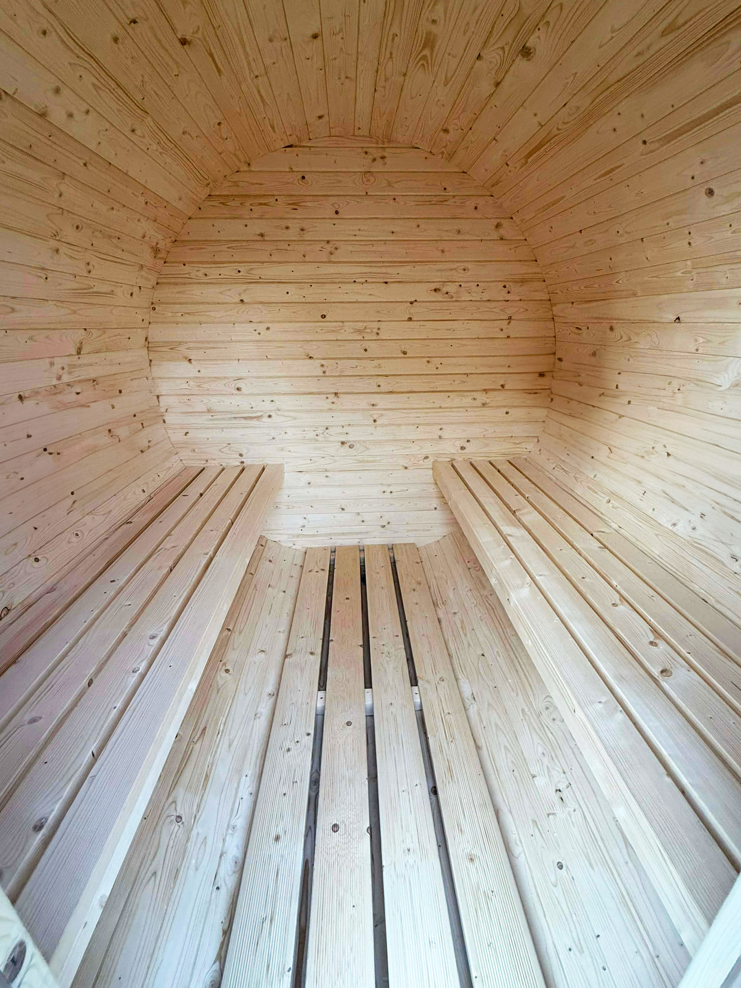 sauna-do-samodzielnego-montazu-wnetrze